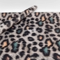 Preview: Leo Camerun grau  Leopard Leos Fellimitat Fellstoff Leoparden Fell Leo Leos kurzflorig samtig weich Polstervelour Leopard