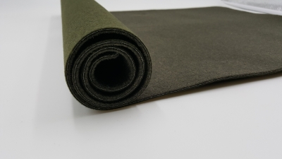 Tweed oliv kaschiert mit Tuchstoff dunkelgrün moosgrün beidseitig verwendbar - zweifarbiger Filz