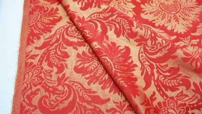 Interieurstoff festlicher Jacquard in rot-gold , Polyester-Jacquard mit Gold Lurex, Weihnachtsstoff für den Tisch Vorhänge - Dekostoff - auch für mittelalterliche Kostüme - Gewandungen - altes Jacquardmuster  mit Gold Vorhangstoff mit Gold Weihnachtstisch