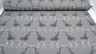 0877-Joy Giraffe Jacquard Baumwoll Jacquard Giraffe Giraffenstoff  Stoff mit Giraffen schwarz-weiß Giraffenpärchen Giraffenpaar schwarz-weiße Giraffen Dekostoff Jacquard Jaquard gewebt Botwana Botswana Afrika Stoff