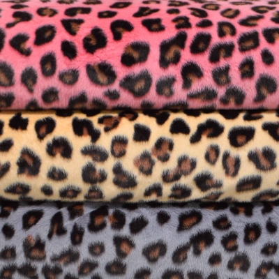 Leo pink Leopard Kurzhaarfellimitat Plüsch Leo pink Plüschstoff Plüschstoff Leopard pink Kunstfell Fellstoff Kunstfell Plüsch Leopardenplüsch pink