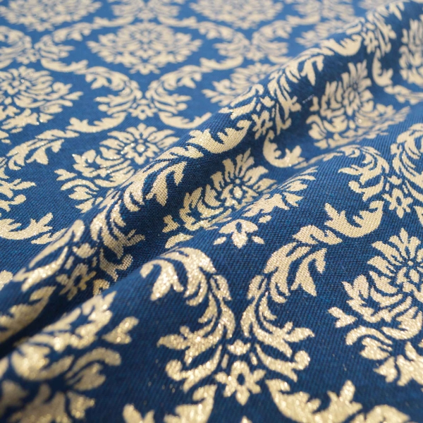 Blauer Jacquardstoff mit Gold Raso Lurex Jacquard blau gold Gold Dekostoff Gardinenstoff Rankenstoff Blumenstoff  Ornamentenmuster Barockstoff Etuistoff Polsterungen Mittelalter Kostüme Ornamentsstoff Gewandungen Jacquardmuster Ranken Lurex Blau Gold