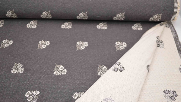 grauer Landhausstil Edelweiß anthrazit Stoff mit Edelweiss  Jacquard Jacquardstoff im Landhaus Hirschstoff Stoff mit Hirschen Landhausstoff mit Edelweiß Hirschen