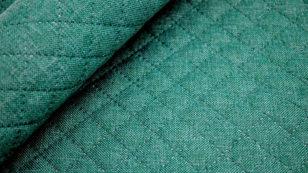 gesteppter Polsterstoff STOF France Stepper Polstern Möbelstoff Bezug Webstoffsmaragdgrün grün smaragd  gesteppt Tiago smaragd grün Taschenstoff Möbelpolsterstoff Stepper für Rucksäcke und Taschen gesteppt Rauten 3 cm