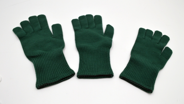 Handschuhe, Strickhandschuhe, weiß, schwarz, beige, grün, rot, elastisch, Winterhandschuhe, dehnbar, Fastnet-Handschuhe, Handschuhe für Fasching und Karneval